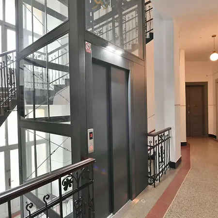 Апартаменты Vinohrady Retreat 2bdr Прага