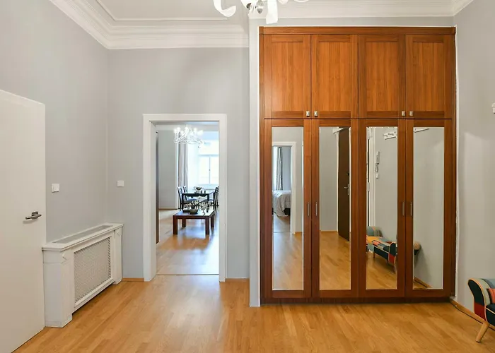 Апартаменты Vinohrady Retreat 2bdr Прага