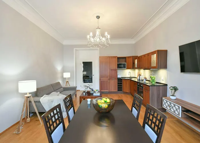 Vinohrady Retreat 2bdr Апартаменты