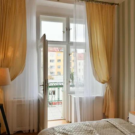 Daire Vinohrady Retreat 2bdr Prag