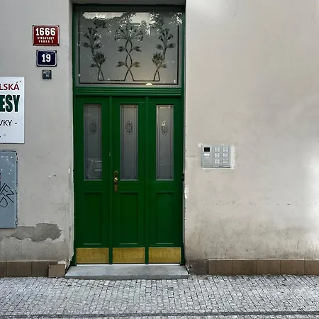 Daire Vinohrady Retreat 2bdr Prag